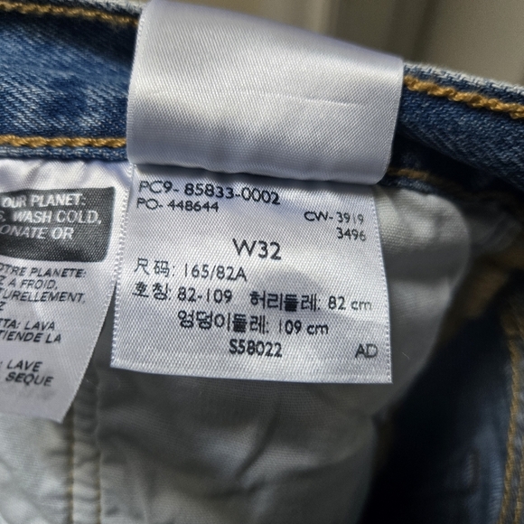 Levi's 501® Women's Mid Thigh Shorts 85833-0002 in Denim - Picture 10 of 10